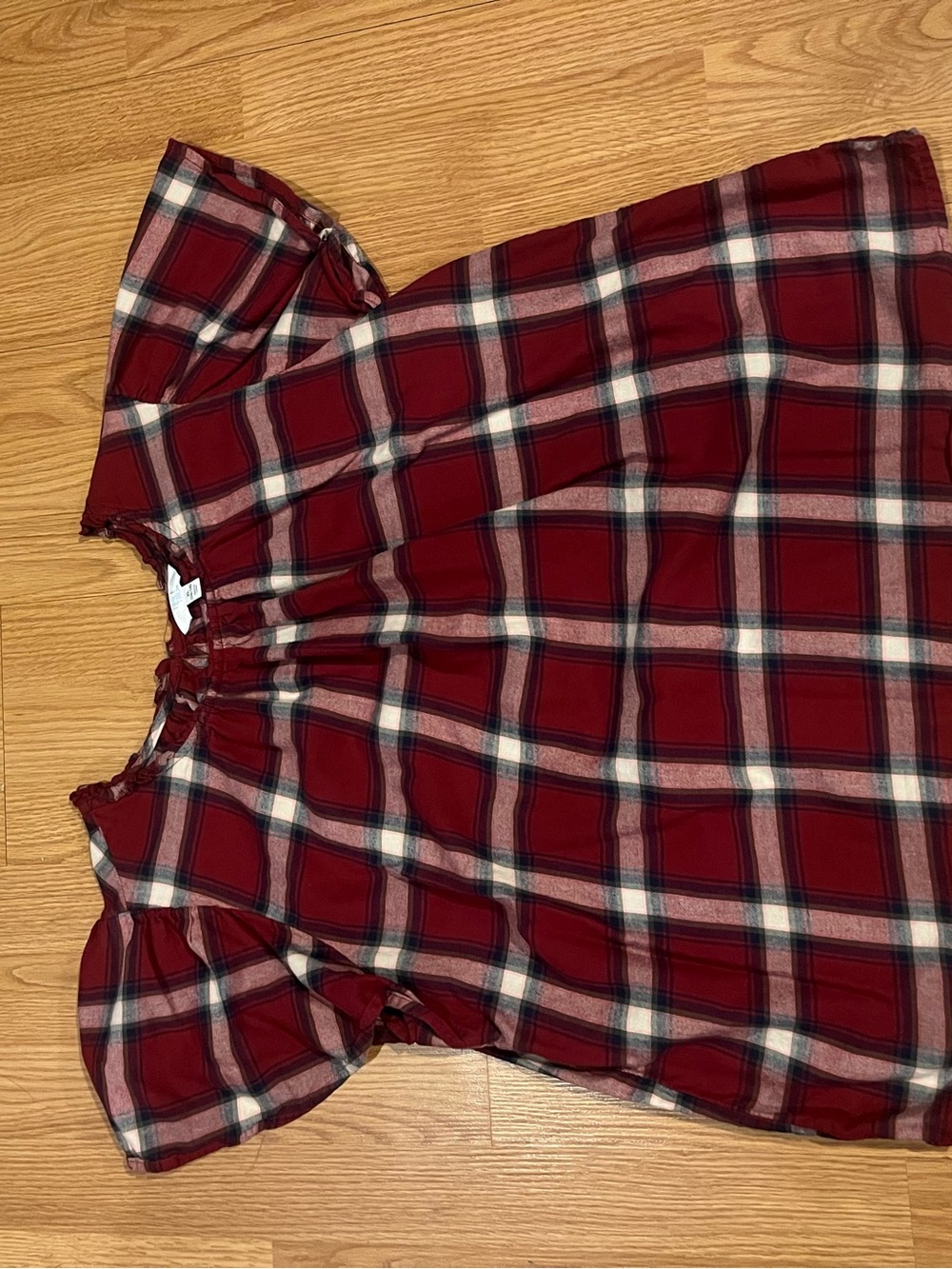 Women's Burgundy Plaid Short Sleeve Top flutter sleeve like new size XL